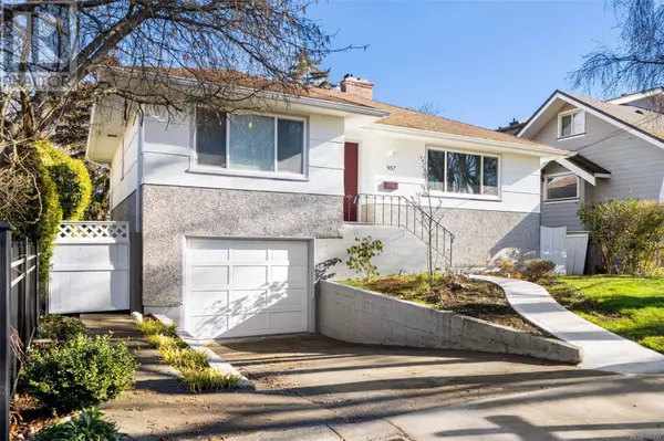 Oak Bay, BC V8S4W6,957 Oliver St