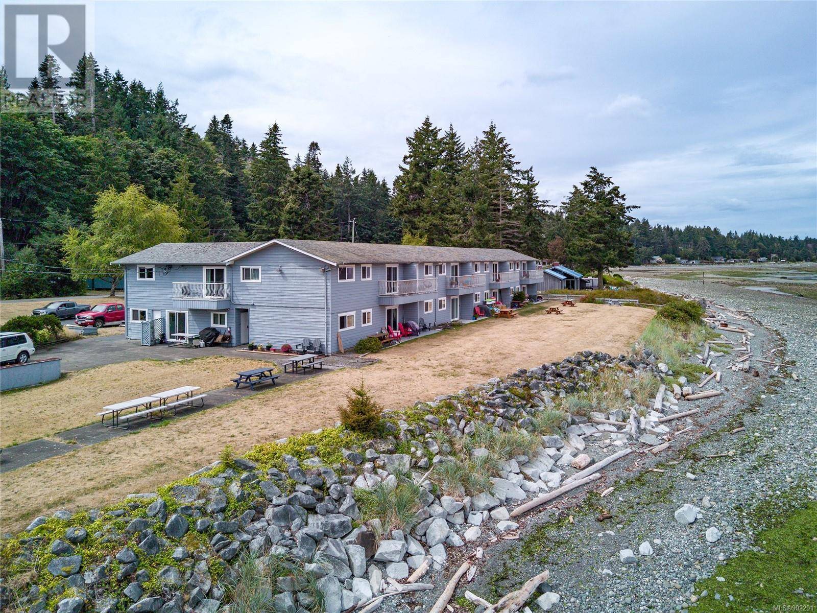 Courtenay, BC V9J1W9,5730 Coral RD #11