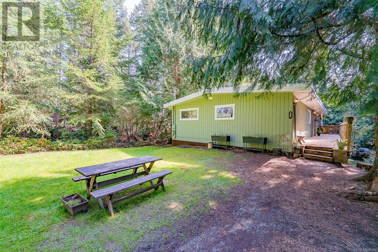 Gabriola Island, BC V0R1X2,447 Berg Rd