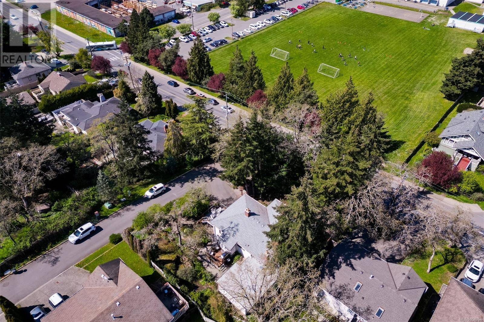 Saanich, BC V8P2K5,1151 Reynolds Rd
