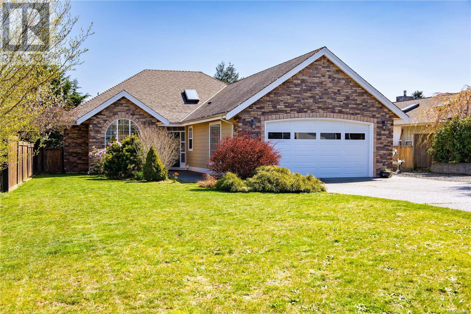 3547 Montana Dr, Campbell River, BC V9W8G8