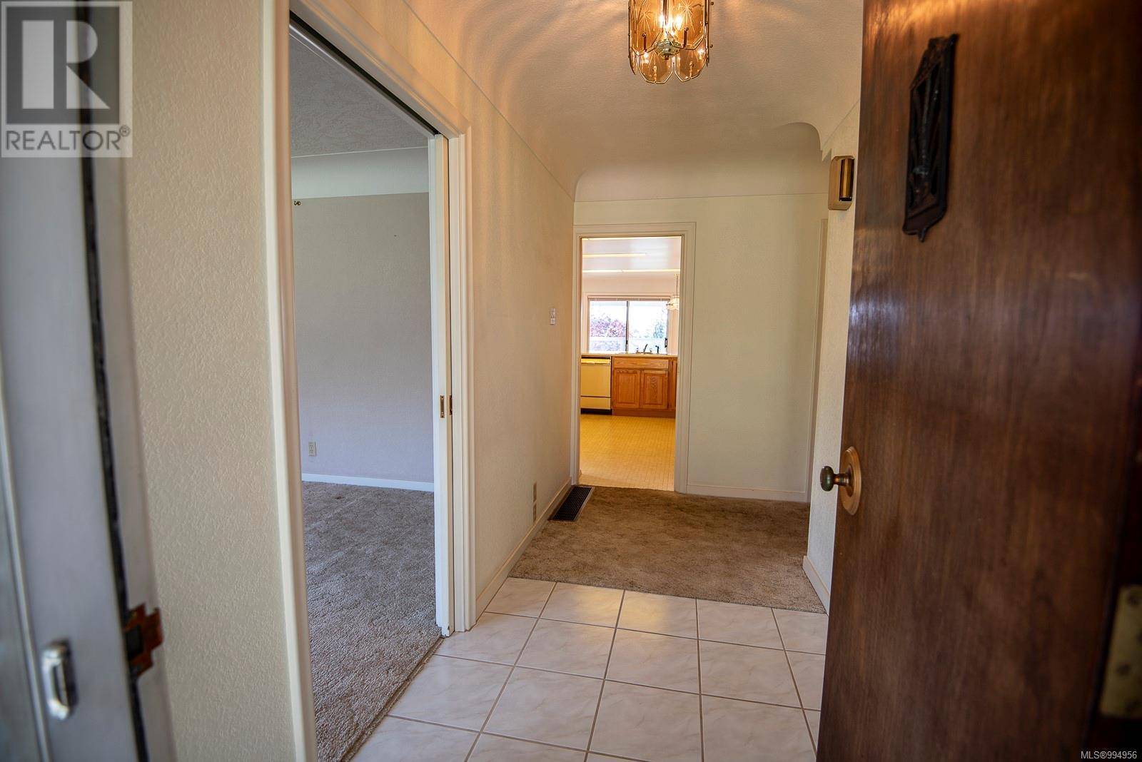Saanich, BC V8P4P1,3140 Richmond Rd