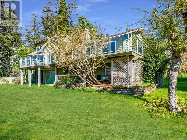 Comox, BC V9M1C6,145 Manor Pl