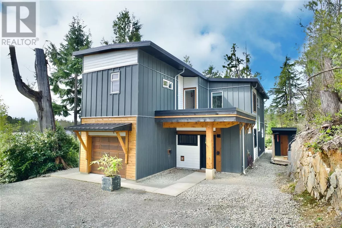 Tofino, BC V0R2Z0,623 Yew Wood Rd