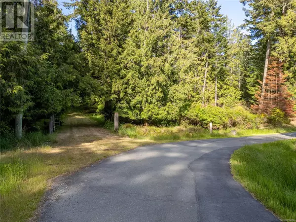 Pender Island, BC V0N2M2,6903 Shark Pl