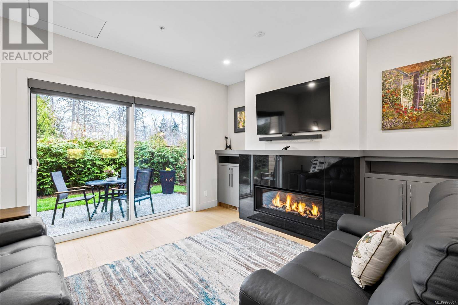 Parksville, BC V9P1J2,463 Hirst AVE #106