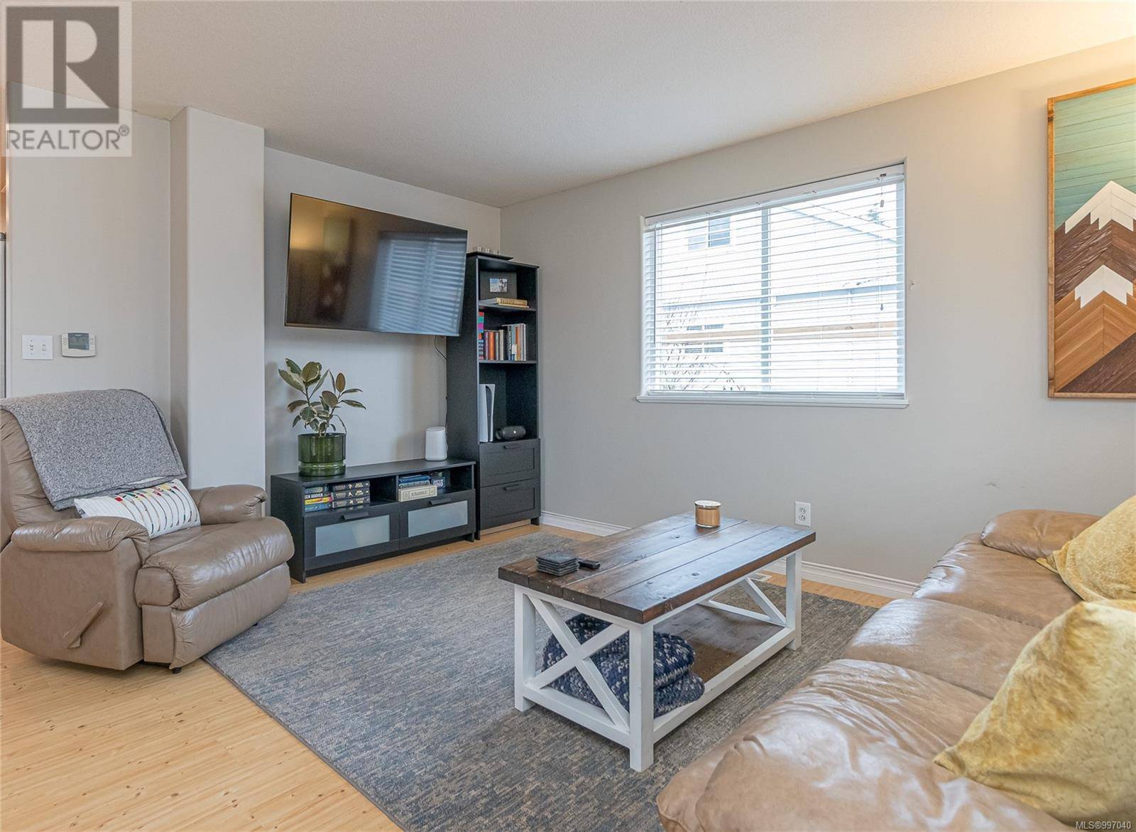 Nanaimo, BC V9T1Z8,3886 Victoria Ave