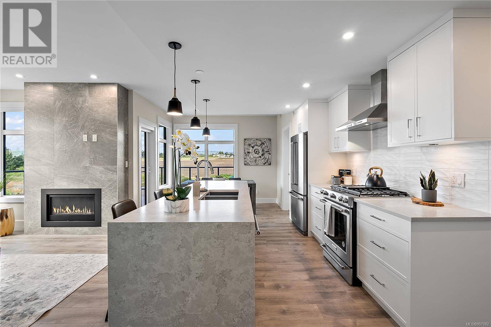 2520 Hackett CRES #309, Central Saanich, BC V8M0B9