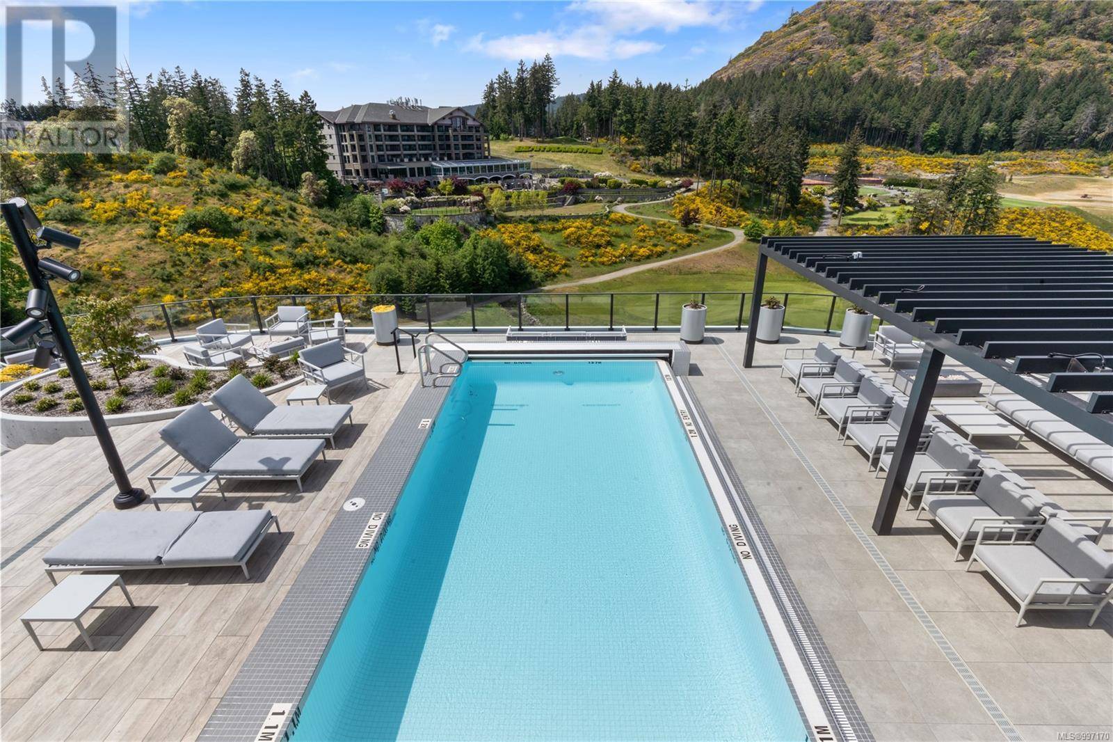 Langford, BC V9B6R6,2000 Hannington RD #308