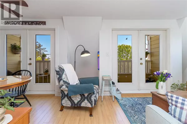 Nanaimo, BC V9R2S2,645 Selby ST #402