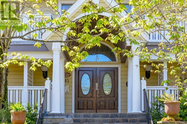 Nanaimo, BC V9R2S2,645 Selby ST #402