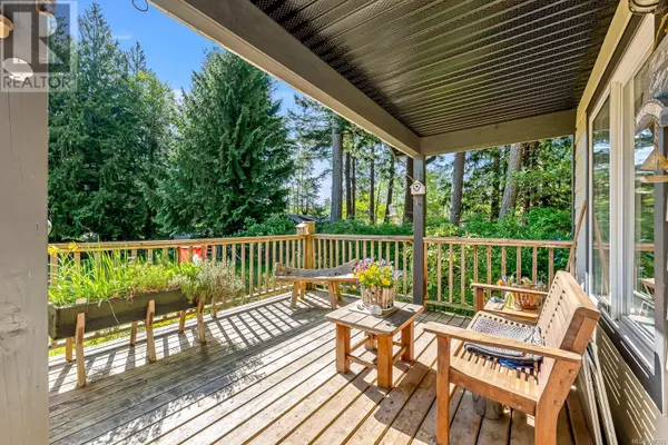 Denman Island, BC V0R1T0,1495 Baikie Rd