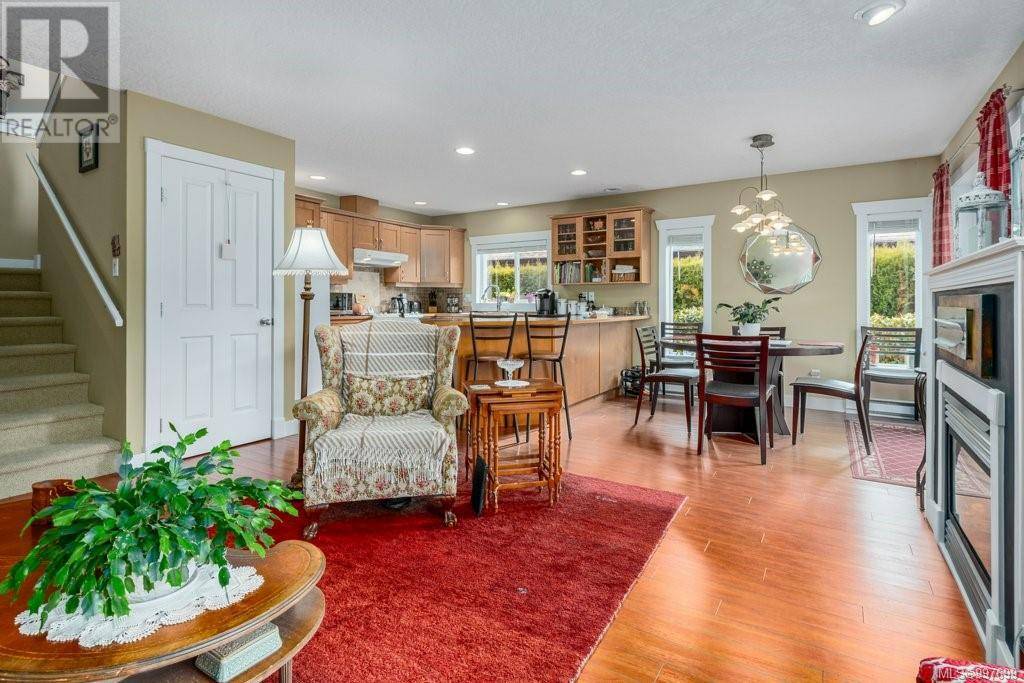 Comox, BC V9M4J3,725 Lancaster Way