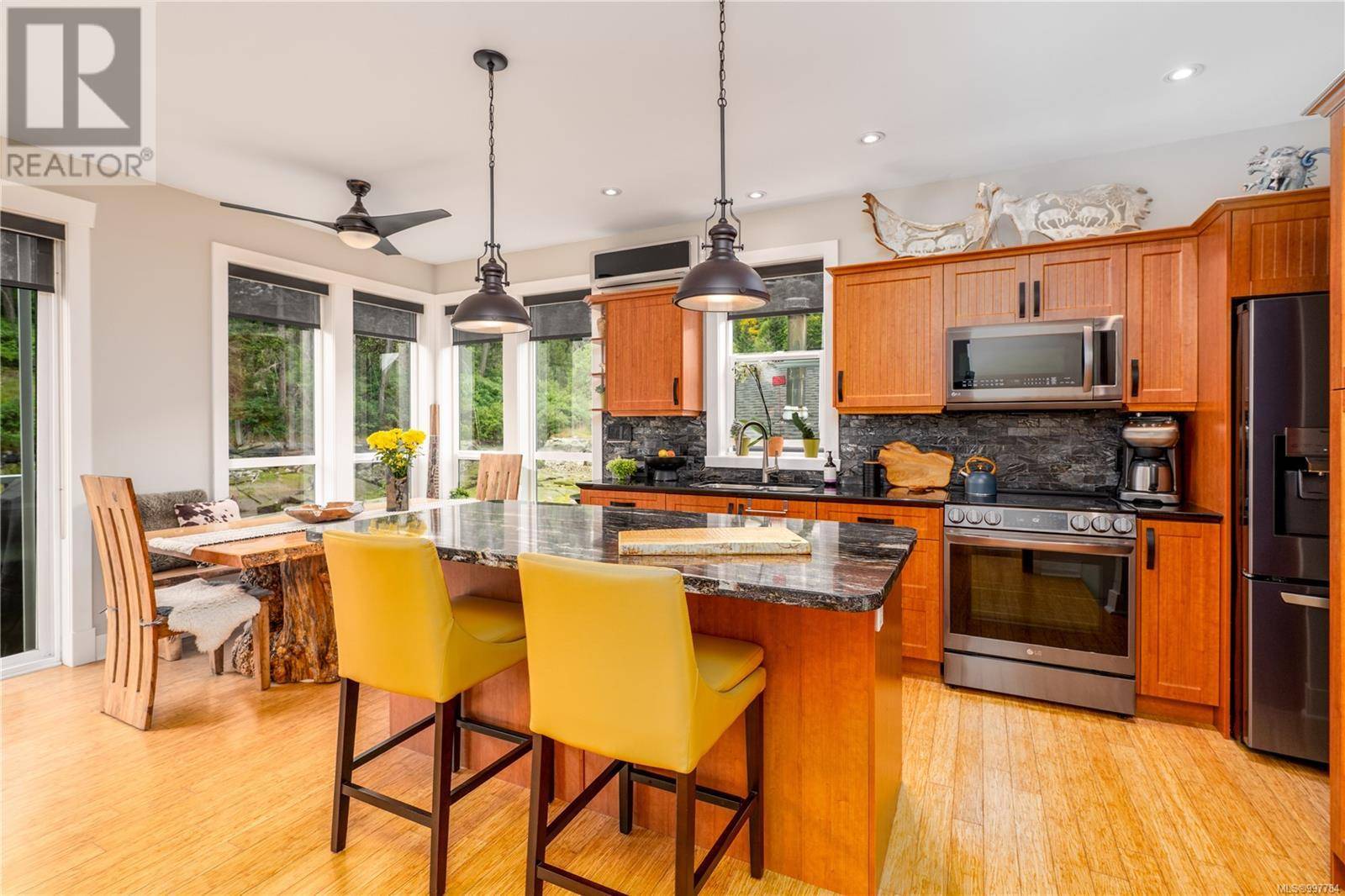Duncan, BC V9L5T7,6145 Genoa Bay RD #J10