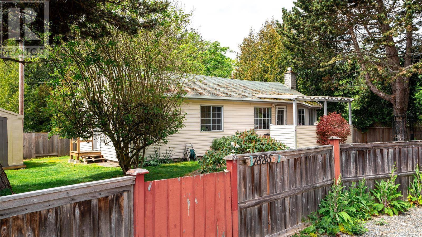 Sooke, BC V9Z0R6,7885 West Coast RD #D