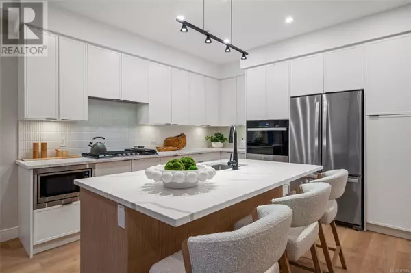Langford, BC V9B7E2,1810 Selenite PL #605