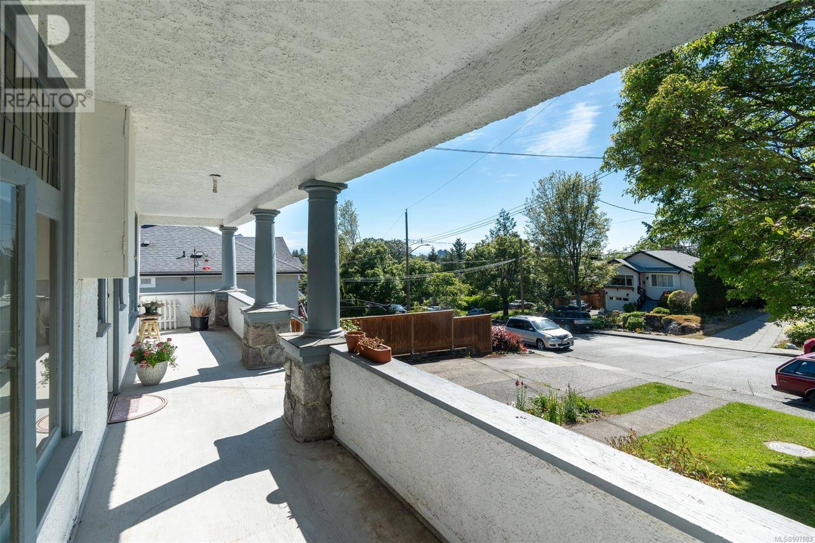 Victoria, BC V8T3H1,2651 Cedar Hill Rd