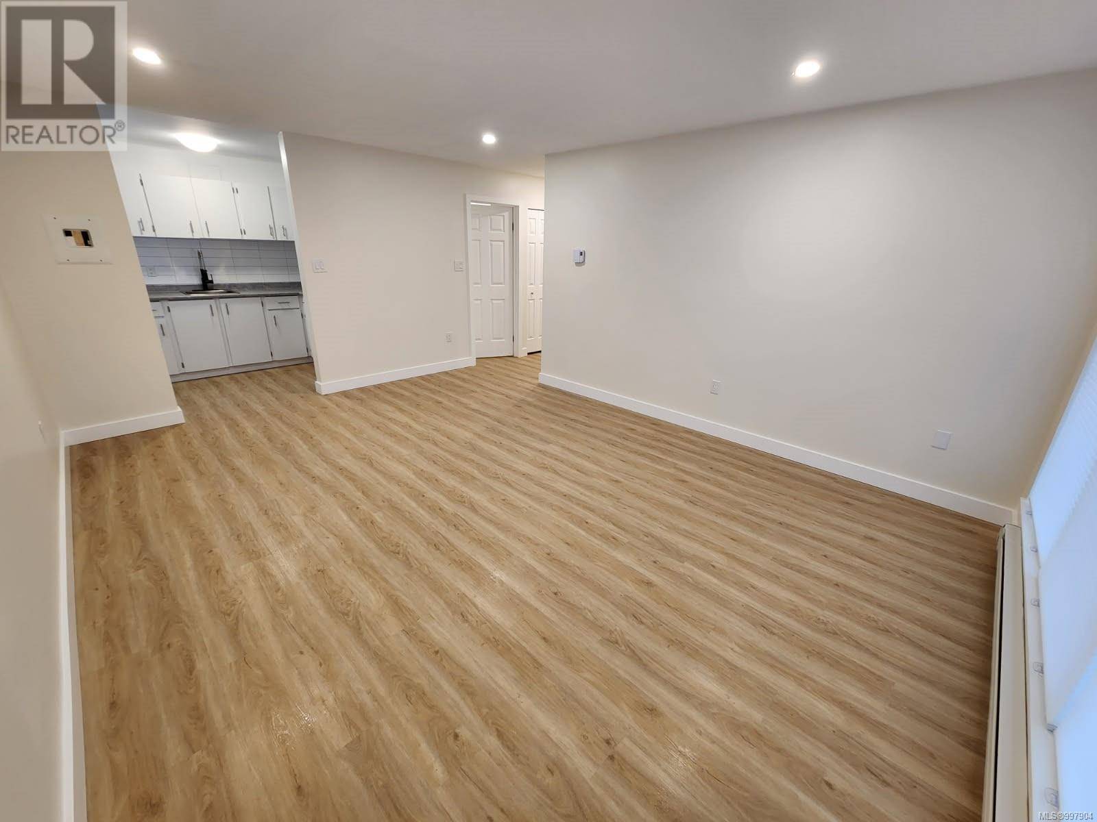 Duncan, BC V9L2W8,2515 Alexander ST #108
