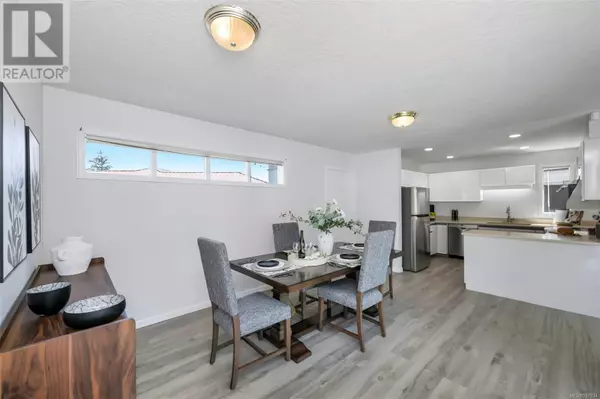 Saanich, BC V8N6E5,4216 Wakefield Pl