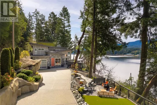 4991 Reiber Rd, Ladysmith, BC V9G1L6