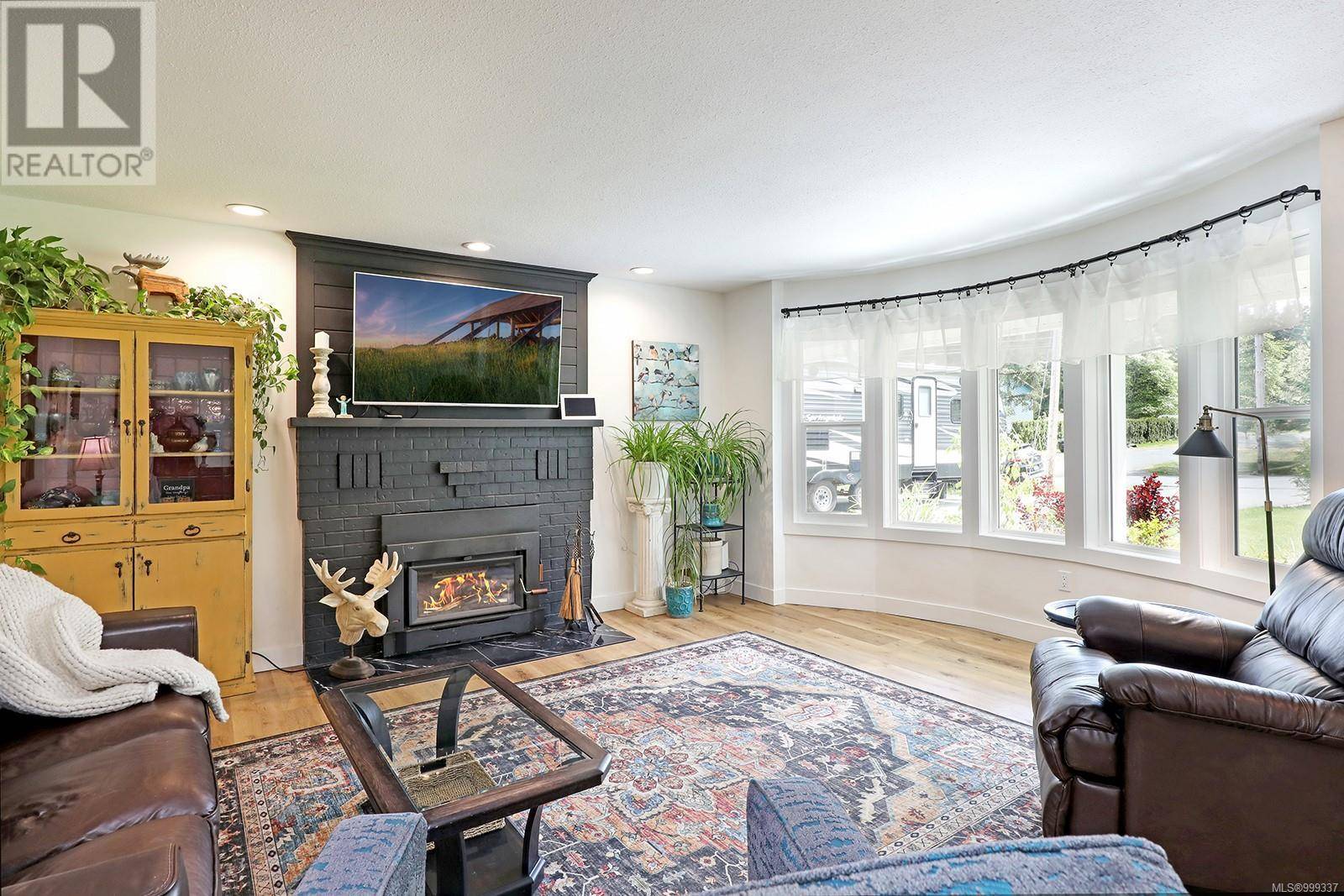 Comox, BC V9M3Y9,2250 Idiens Way