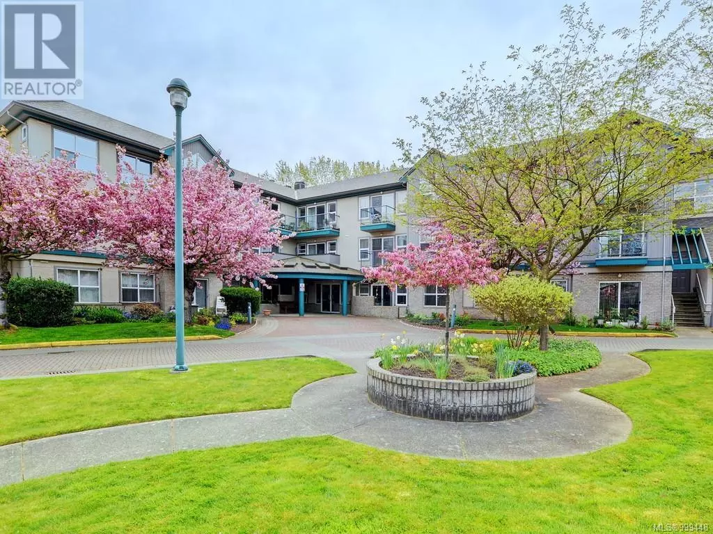 Saanich, BC V8P5T5,1485 Garnet RD #105
