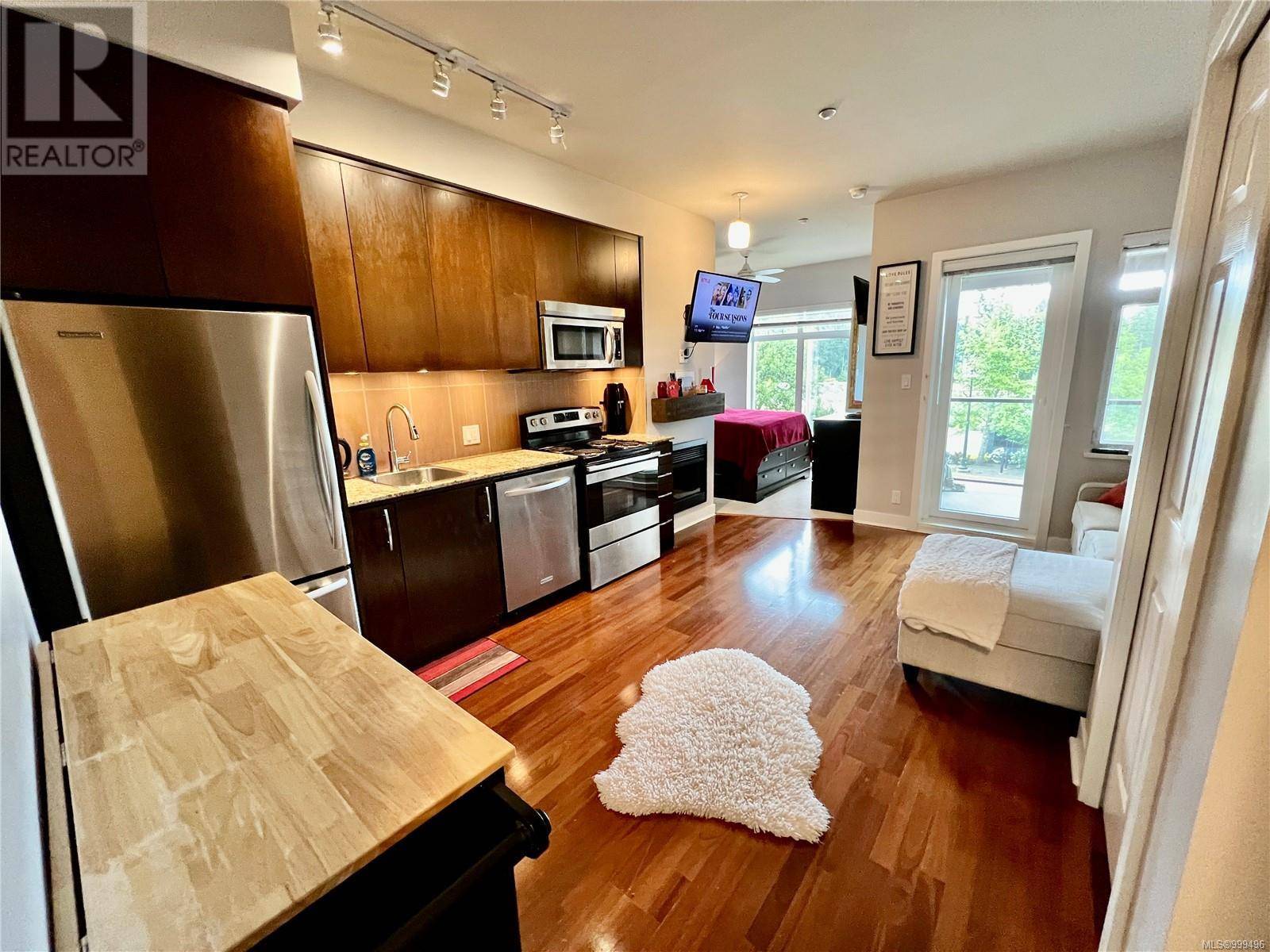 Langford, BC V9B0E1,1395 Bear Mountain Pkwy #219