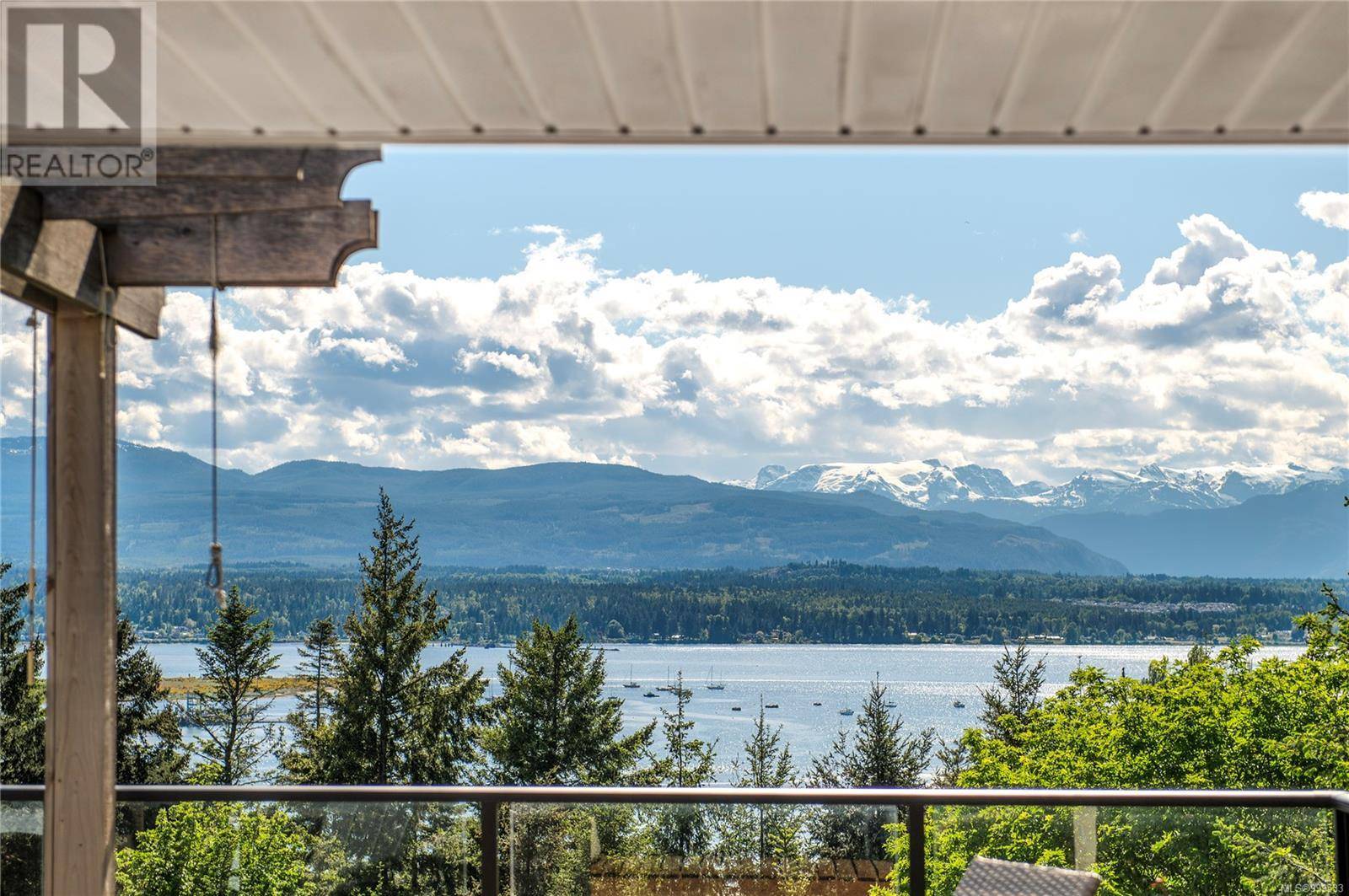 Comox, BC V9M3X1,1179 Moore Rd
