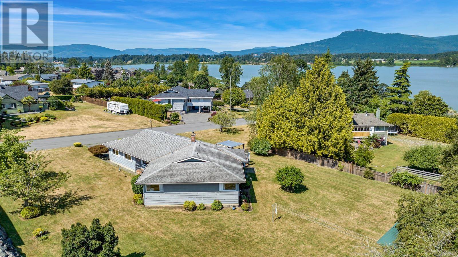6327 Lansdowne Pl, Duncan, BC V9L5R2
