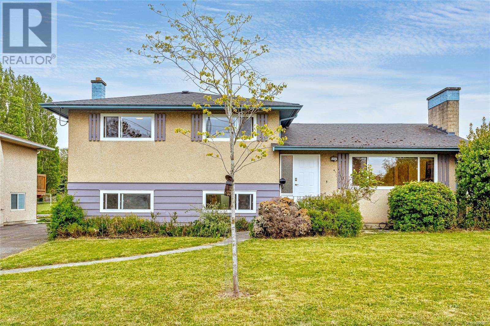 Saanich, BC V8P4W1,3931 Ansell Rd