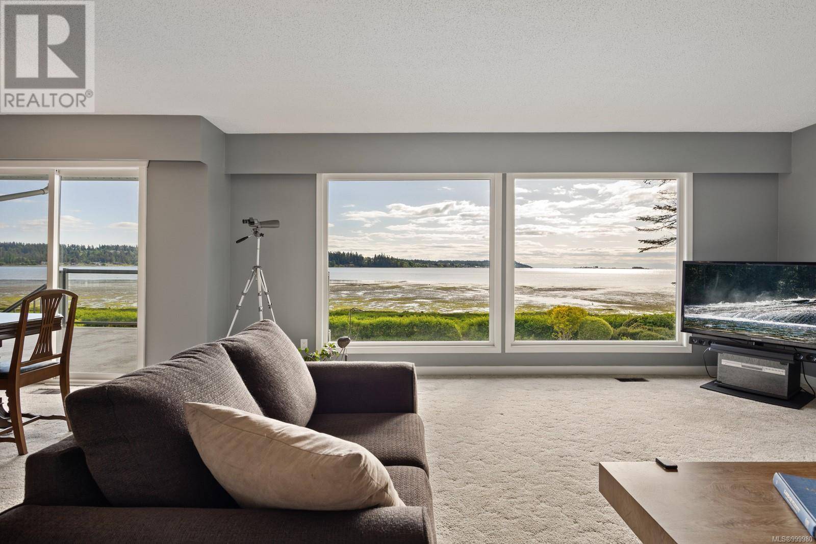 Courtenay, BC V9N9T9,3440 Sandpiper Dr