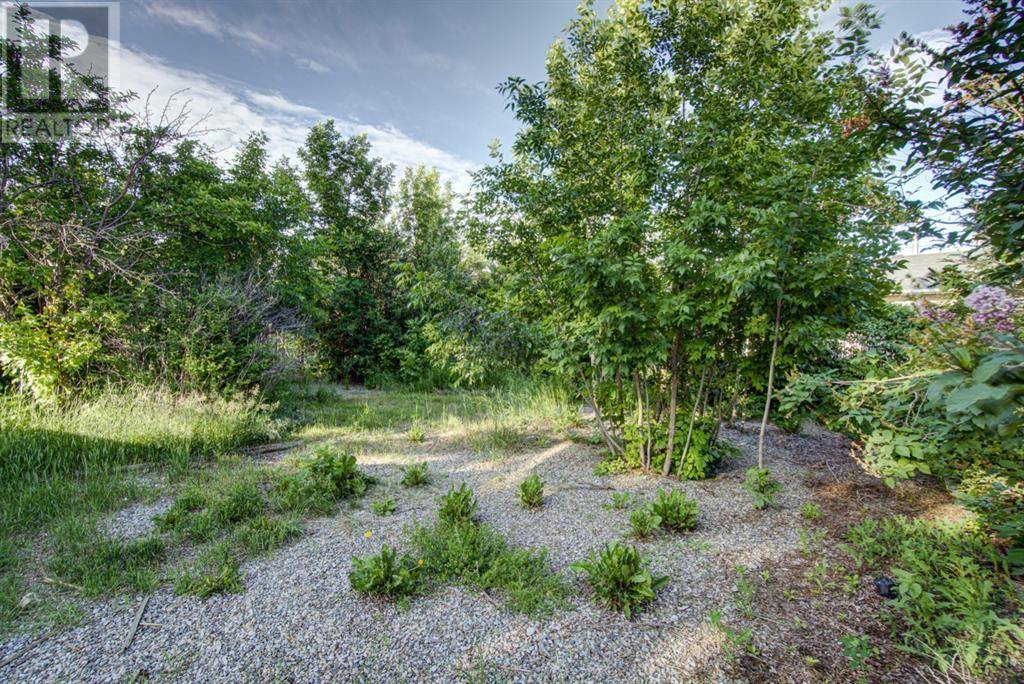 Granum, AB T0L1A0,317 Dufferin Street