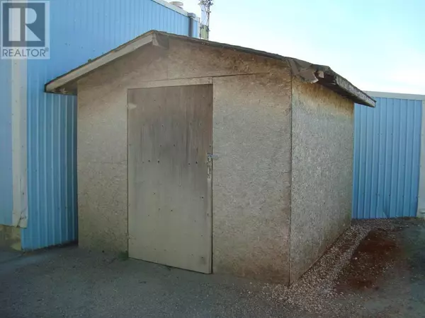 Trochu, AB T0M2C0,116 First Avenue