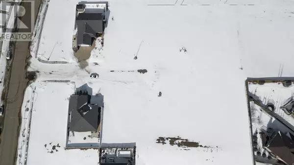 Camrose, AB T4V5E2,7212 44 A AvenueClose