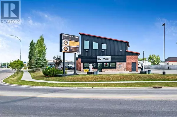 1101 & 1103 North Railway Street, Okotoks, AB T1S1P1