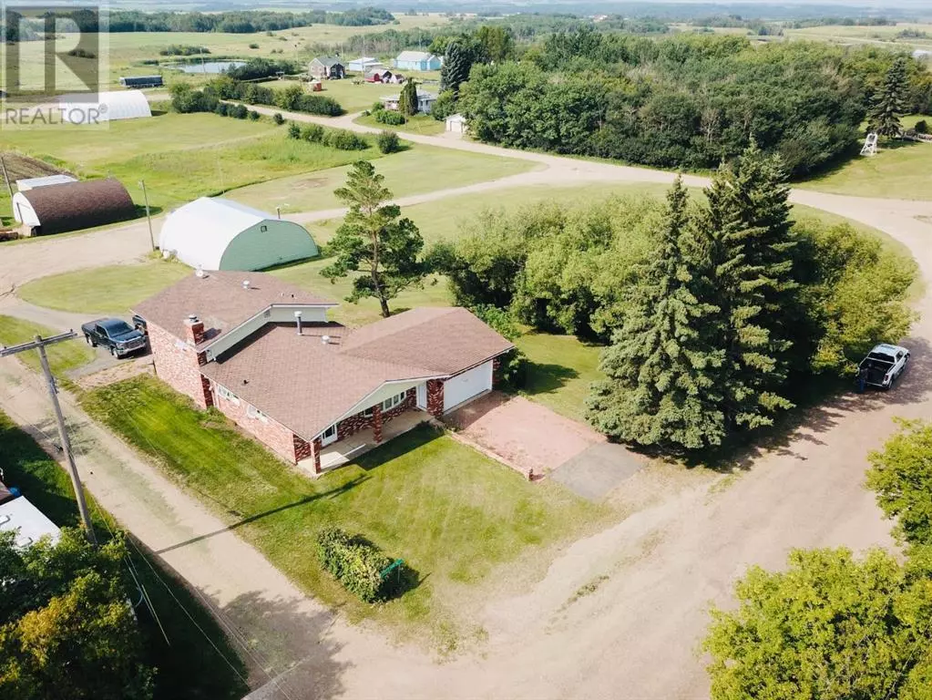 Derwent, AB T0B1C0,21 1 Avenue W