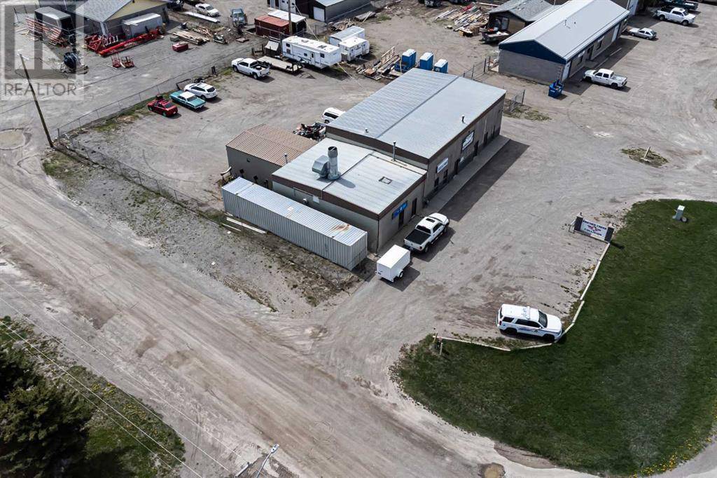 Pincher Creek, AB T0K1W0,1142 Macleod