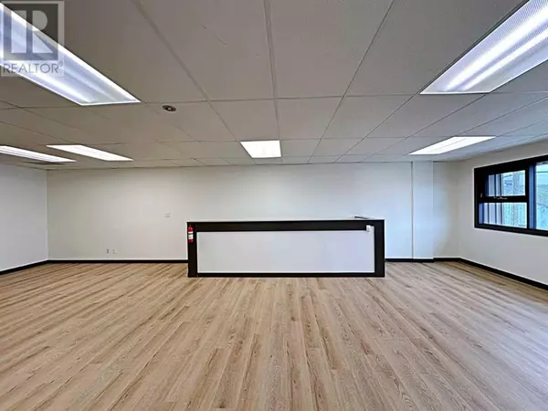 Fort Mcmurray, AB T9H1W5,Upper, 8109 Fraser Avenue