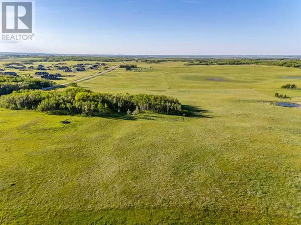 Rural Rocky View County, AB T4C2H3,39.69 acres Lochend Road