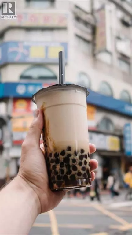 Calgary, AB T2J3V1,123 Any Street