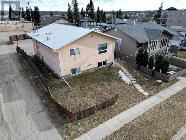 5015 7 Avenue, Edson, AB T7E1N7