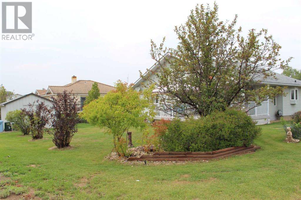 Manning, AB T0H2M0,503 5th Avenue  NE