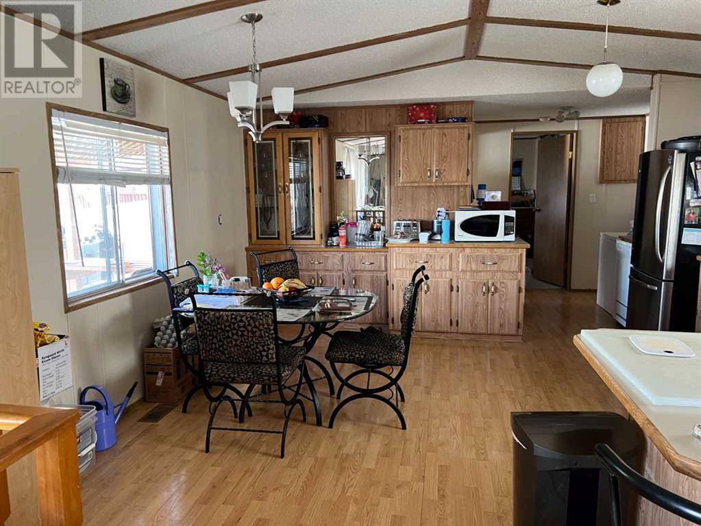 Fox Creek, AB T0H1P0,407 9 Street