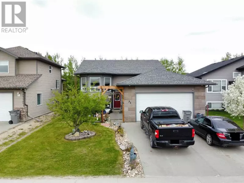 31 Rodeo Way, Whitecourt, AB T7S0B9