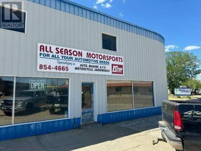 Hanna, AB T0J1P0,301 2 Avenue W
