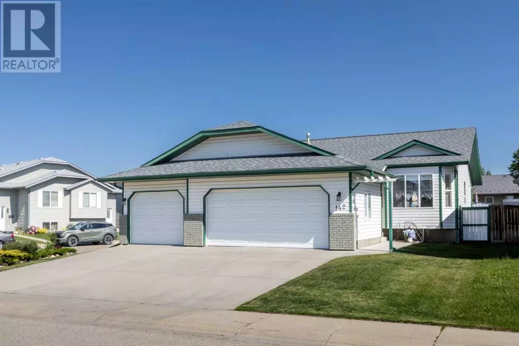 Red Deer, AB T4R3P6,142 Lyons Close