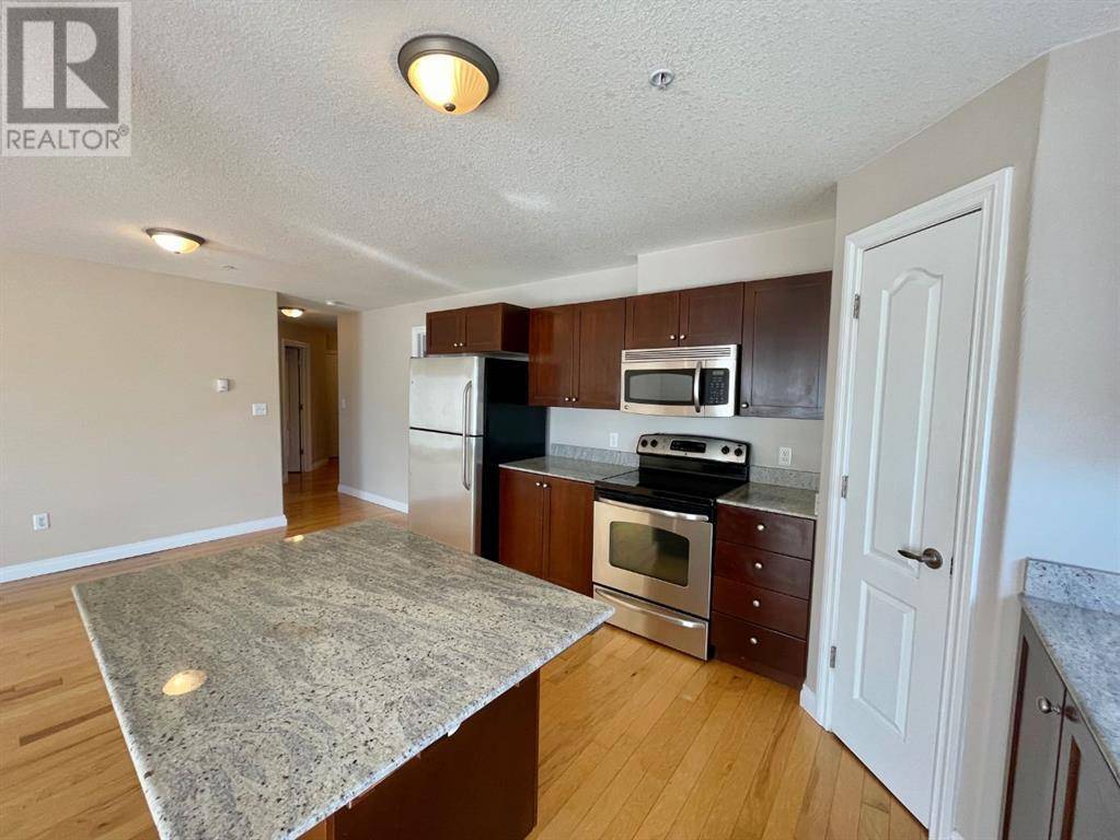 Edson, AB T7E0A8,202, 5037 7 Avenue