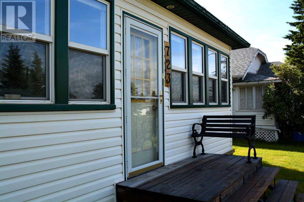 Edson, AB T7E1N7,723 50 Street