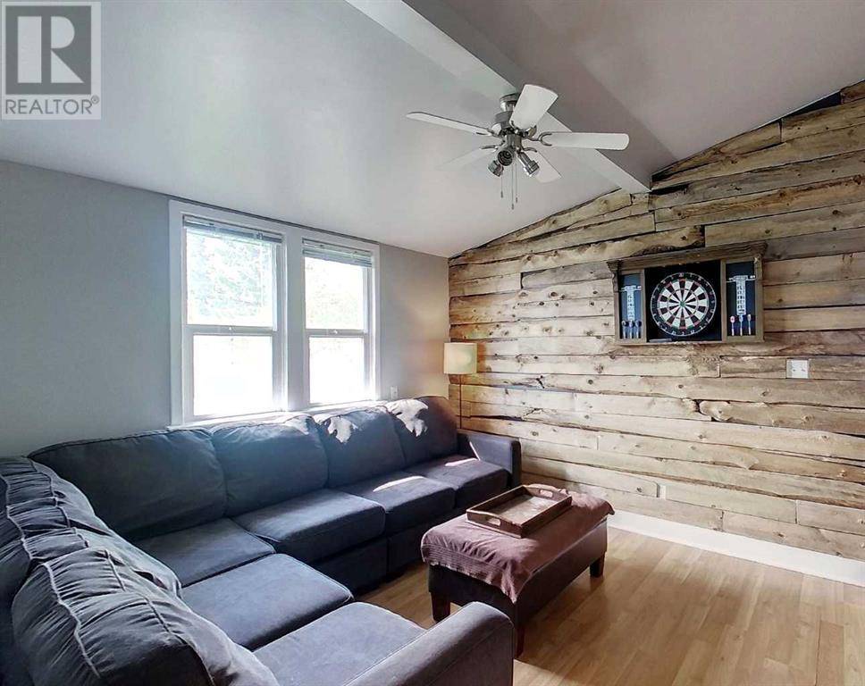 Edson, AB T7E1N7,723 50 Street