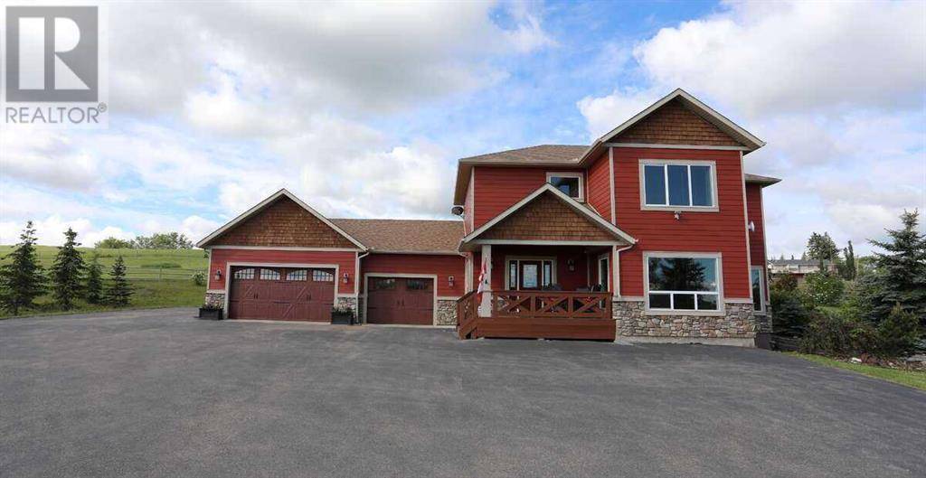 32015 292 Avenue E, De Winton, AB T1S4P7